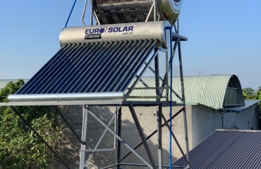 Cung cấp và lắp đặt 04 máy lạnh, hệ thống nước nóng năng lượng mặt trời nhà cấp 4 tại Bình Lộc-Long Khánh-Đồng Nai